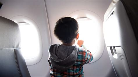 6-year-old boy flying alone ends up on the wrong flight